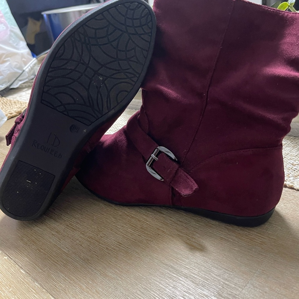 ID required booties size 8 1/2 color maroon suede very nice upkeep